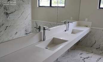 Imagem 3: Casa de condomínio para venda possui 600 metros quadrados com 5 quartos