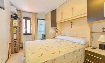 Imagem 2: Casa para venda com 111 metros quadrados com 3 quartos em Capão da Imbuia - Curitiba - PR