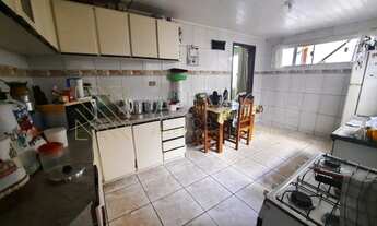 Imagem 7: Sobrado à venda 350.000,00$ com 3 Dormitórios, 1 Suite, 2 Vagas, 130M², na Região do Bair