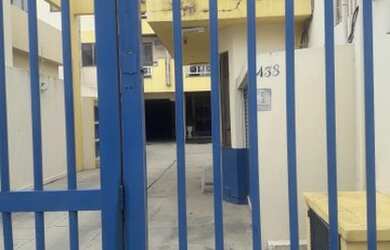 Imagem 3: Apartamento com 1 dormitório para alugar, 42 m² por R$ 650,00/mês - Centro - Campos dos Go