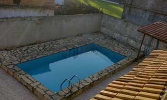 Imagem 2: Casa com Piscina na Areia Branca em condomínio fechado