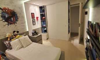 Imagem 3: Apartamento com 130m2 - 3/4 sendo 1 suite + Dependencia completa de empregada, 2 vagas de