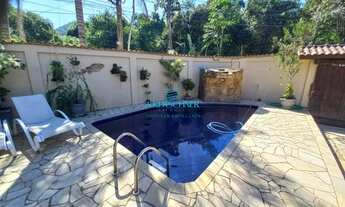 Imagem: Casa fora de condomínio com 4 suítes