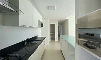 Imagem 5: Apartamento à venda, 2 dormitórios sendo 2 Suítes, semi mobiliado, centro Florianópolis