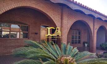 Imagem: Casa com 2 dorms sendo 1 suite, 313m² AC