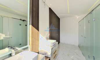 Imagem 5: Sobrado para venda tem 480 metros quadrados com 4 quartos em Santo Inácio - Curitiba - PR