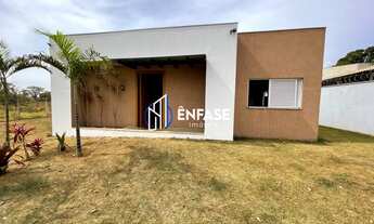 Imagem 3: Casa em lote de 1.000 m² no Residencial Ouro Verde