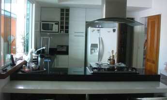 Imagem 7: Casa de condomínio para aluguel possui 318 metros quadrados com 4 quartos em Lagoa - Macaé