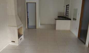 Imagem 5: Fazenda/Sítio/Chácara para aluguel e venda possui 250 metros quadrados com 5 quartos