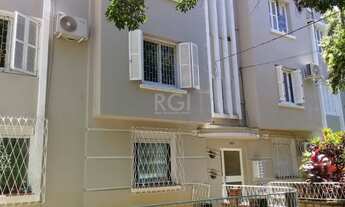 Imagem 2: Porto Alegre - Apartamento Padrão - Auxiliadora