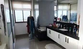 Imagem 7: Apartamento para aluguel possui 198 metros quadrados com 4 quartos em Ponta D'Areia