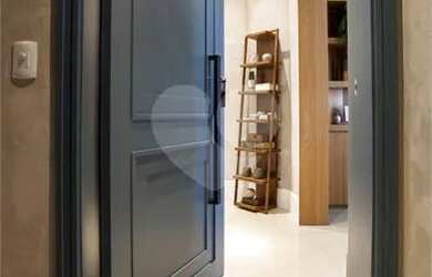 Imagem 7: Excelente apartamento, todo reformado, com 227 m2, 4 quartos (3 suítes) e 3 vagas, na Vila