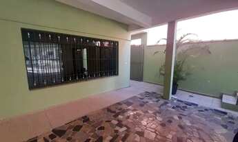 Imagem: Casa para Aluguel com 3 quartos, 100m²