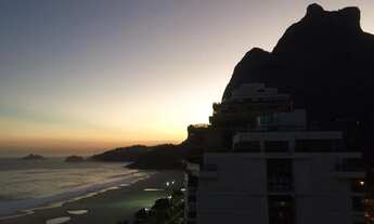 Imagem 3: SÃO CONRADO - FRONTAL MAR, 3 SUÍTES, 4 VAGAS, 250 M², infra