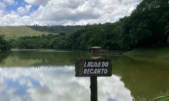 Imagem 4: Condominio fechado com 03 lagoas , nascentes , area de lazer completa e a 50minutos de BH