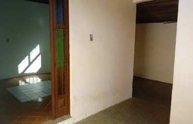 Imagem 3: Casa para Alugar - Pátio Compartilhado