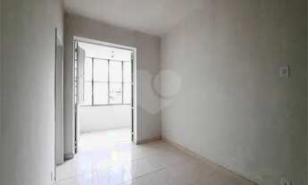 Imagem 4: Oportunidade Imperdível no Coração do Méier!