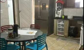 Imagem 7: Casa Padrão de 2/4 com 1 suíte de 110 m², terreno de 300 m², piscina, 4 vagas por 590.000