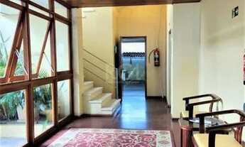 Imagem 4: Apartamento 2 dormitórios semimobiliado, living 2 ambientes com lareira, cozinha e área de