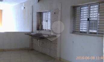 Imagem 7: Comercial de esquina na r Cerro Cora!