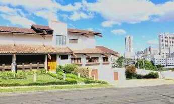 Imagem 2: Apartamento para venda possui 1200 metros quadrados com 4 quartos