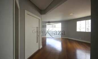 Imagem 6: Apartamento totalmente reformado em Moema