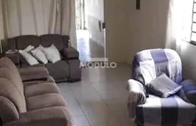 Imagem 4: CASA RESIDENCIAL à venda, 4 quartos, 1 suíte, 2 vagas, TAIAMAN - Uberlândia/MG