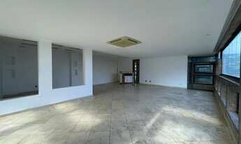 Imagem 3: Espetacular Apartamento Frontal Mar com 220 m2 em localização privilegiada!