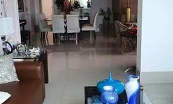 Imagem 2: Apartamento para aluguel possui 198 metros quadrados com 4 quartos em Ponta D'Areia