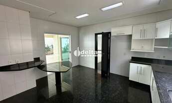 Imagem 12: Casa no condomínio Gavea Hill 1 disponível para venda no bairro Morada da Colina em Uberlâ