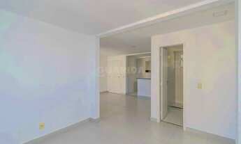 Imagem 4: Apartamento de 2 dormitórios, sendo 1 suíte no bairro Cristal, com 01 vaga!