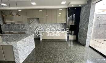 Imagem 2: Casa em condomínio à venda, 3 quartos, 3 suítes, 4 vagas, Shopping Park - Uberlândia/MG