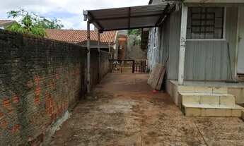 Imagem 7: Ótima Oportunidade! Terreno Amplo com Casa de Madeira na Vila Santo Antônio - Maringá