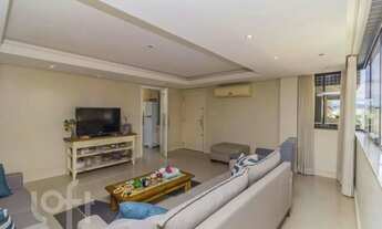 Imagem 1: Apartamento à venda em Petrópolis com 123 m², 3 quartos, 1 suíte, 1 vaga