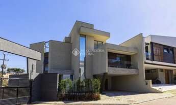 Imagem 2: Casa de alto padrão em condomínio com 3 suítes e terreno privativo no Boa Vista