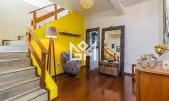 Imagem 5: Excelente casa residencial à venda em Porto Alegre/RS, no bairro Jardim Itu Sabará!