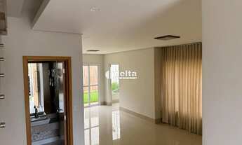 Imagem 6: Casa em condomínio com 03 suites disponível para locação no bairro Aclimação em Uberlândia