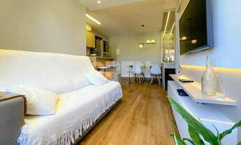 Imagem 2: Apartamento mobiliado com 2 dormitórios e sacada com churrasqueira