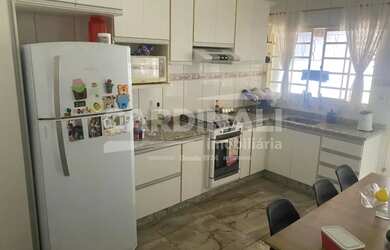 Imagem 7: Linda casa, localizada no bairro Vila Xavier