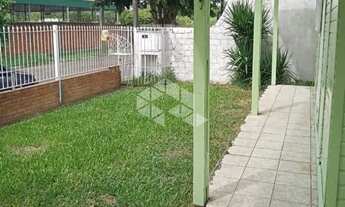 Imagem 3: Casa harmonia 2 dormitórios , 2 vagas , 2 vagas cobertas com lavanderia nos fundos