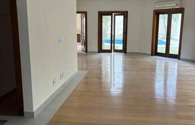 Imagem 3: Sobrado para aluguel e venda tem 362 metros quadrados com 3 quartos