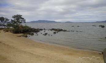 Imagem 4: Casa com dois terrenos na Ponta de Baixo