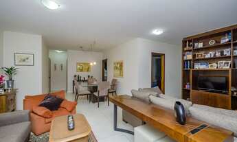 Imagem 3: Apartamento para venda com 147 metros quadrados com 4 quartos