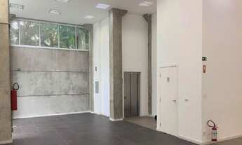 Imagem 3: Galpão/Depósito/Armazém para aluguel e venda possui 4240 metros quadrados