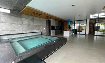 Imagem 4: Casa para venda tem 380 metros quadrados com 4 quartos - Recreio dos Bandeirantes - RJ