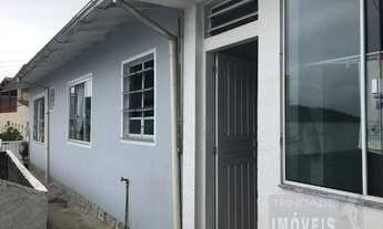 Imagem: Imóvel com 2 casas e linda vista