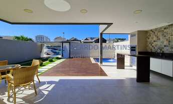 Imagem 3: Casa de condomínio para venda tem 350 metros quadrados com 4 quartos