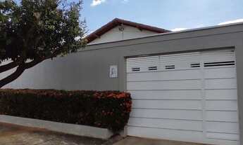 Imagem: Casa 4/4 com piscina - Parque Cesamar