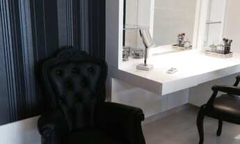 Imagem 2: Casa maravilhosa no Alphaville 1, porteira fechada, aceita permuta!