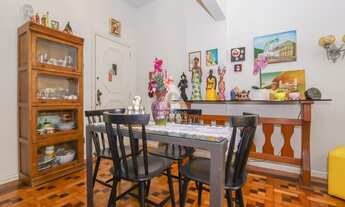 Imagem 3: Excelente Apartamento com Vista Lateral Mar no posto 4 Copacabana